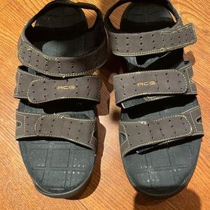 men’s sandals